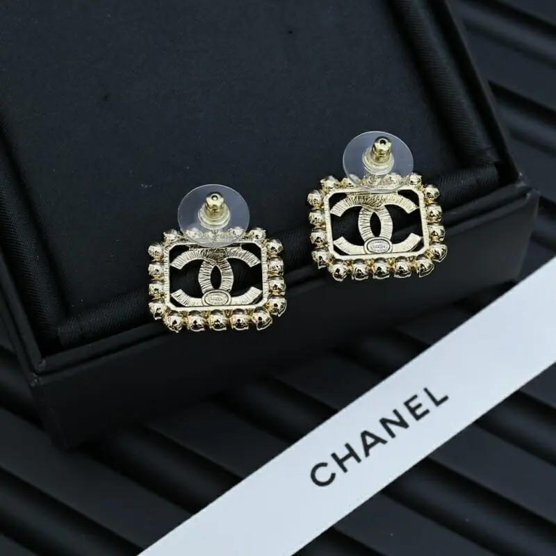 chanel boucles doreilles pour femme s_12517733